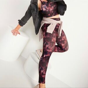 Old Navy High Waisted PowerSoft 7/8-Length Tie-Dye Side-Pocket Leggings Size S